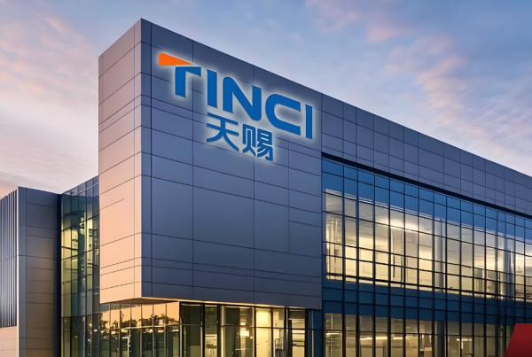 一家广州化工厂，站上1000亿