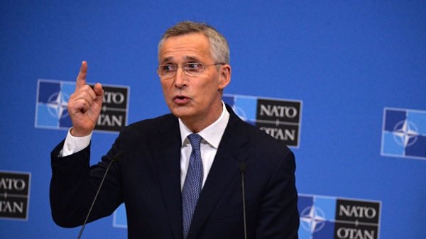 美国记者质问北约秘书长: 中国40年未开一枪, 你们却炸烂半个地球