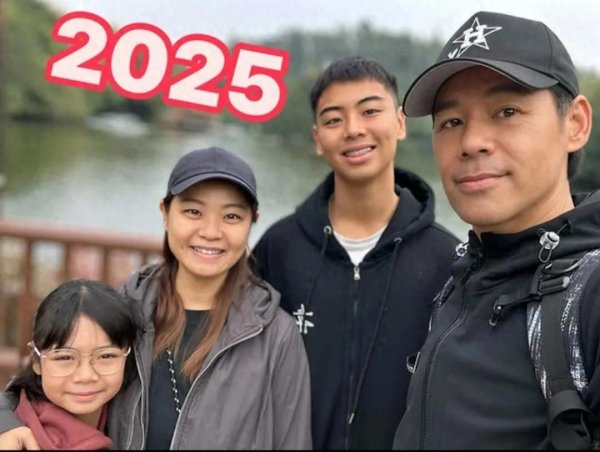 TVB男星10岁女儿小学毕业, 亭亭玉立少女感拉满, 曾客串《爱回家》